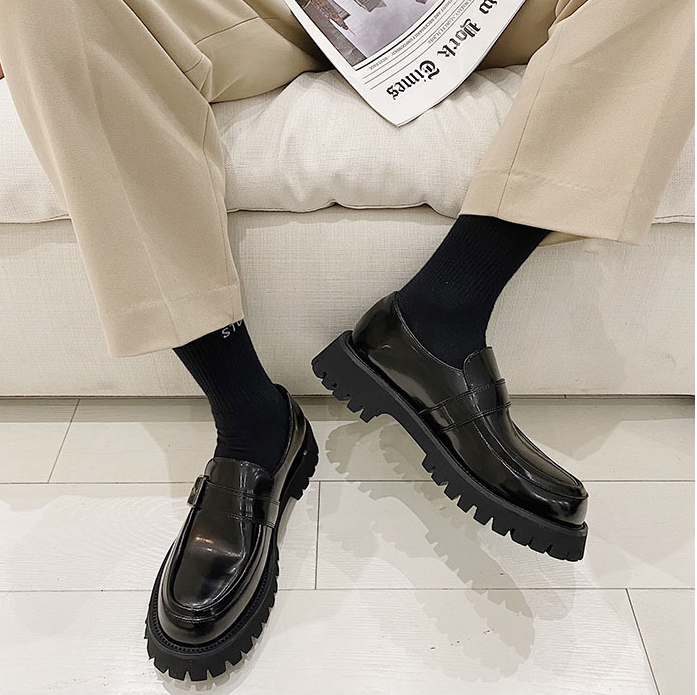 Buckle Thick-Soled Retro Round Toe Small Leather Shoes