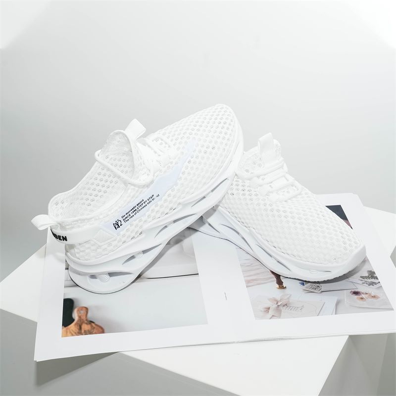 Summer Medium And Large Children Breathable Hollow Mesh Surface Casual Sneaker