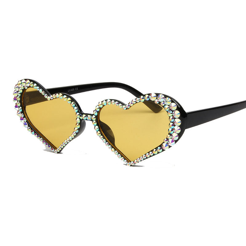 Cute cat eye heart-shaped sunglasses