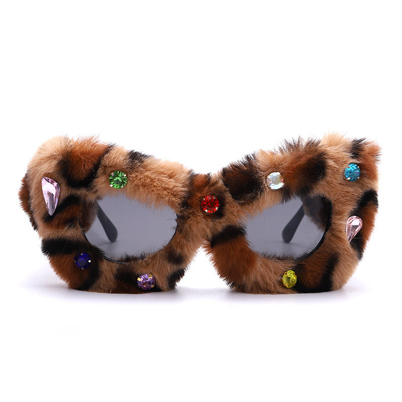 New Cat Eye Studded Diamond Sunglasses