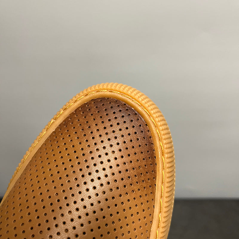 Breathable Comfortable Casual Shoes Soft Leather White Shoes