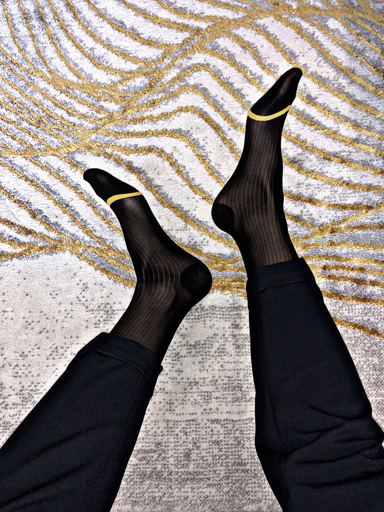 Men's dark line socks with golden toes