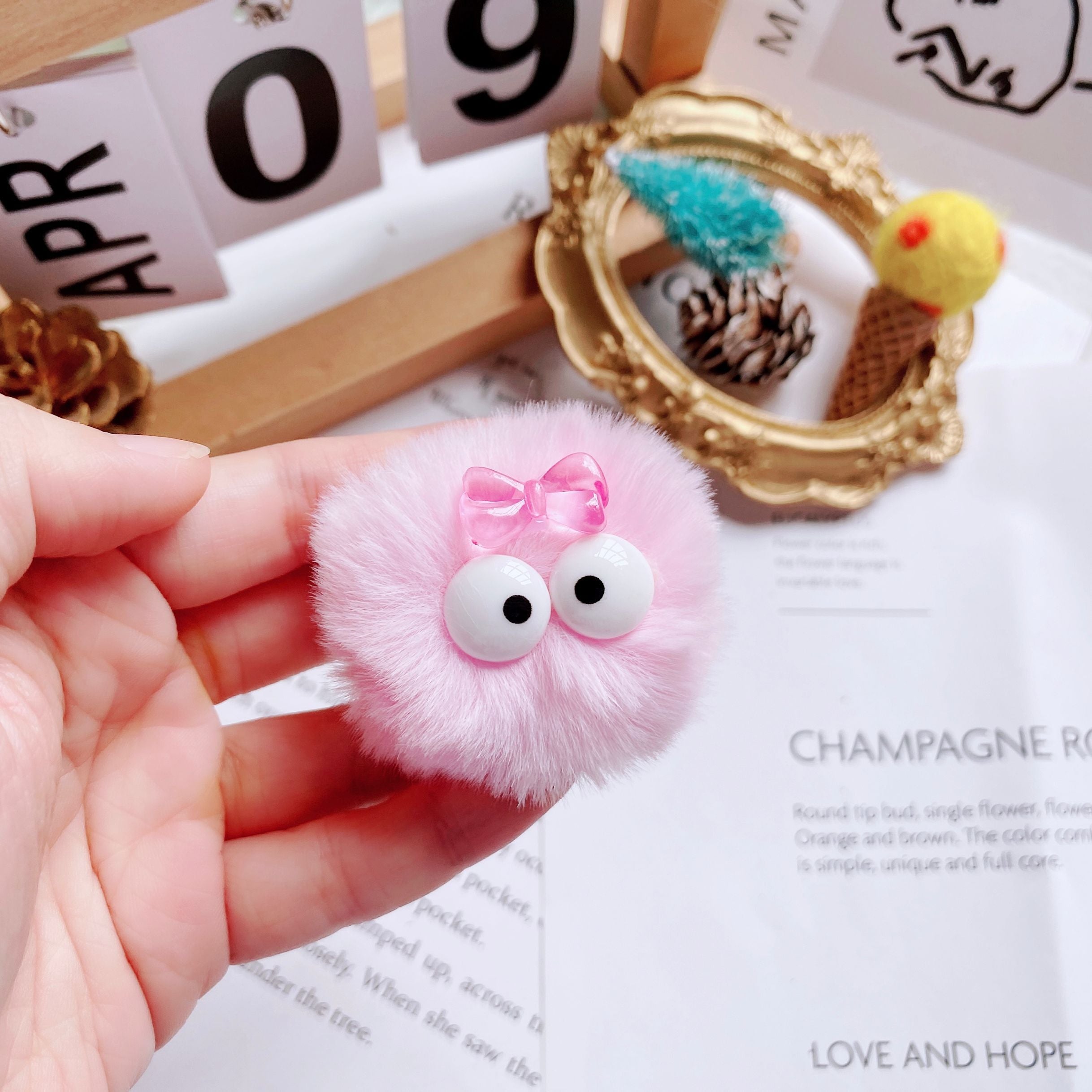 Shoe Buckle Sunglasses Color Wool Ball