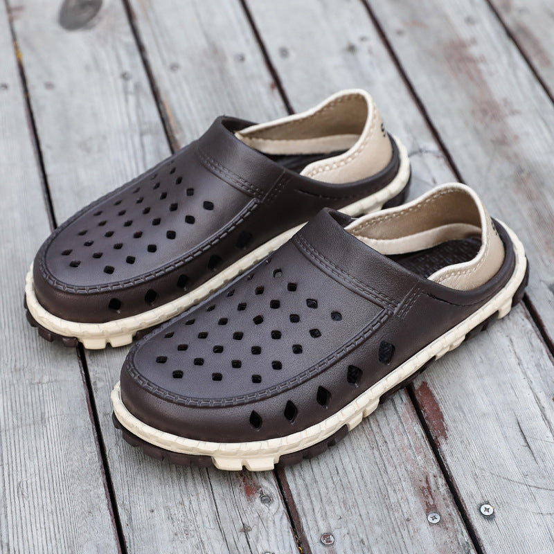 Hollowed-out and breathable sandals