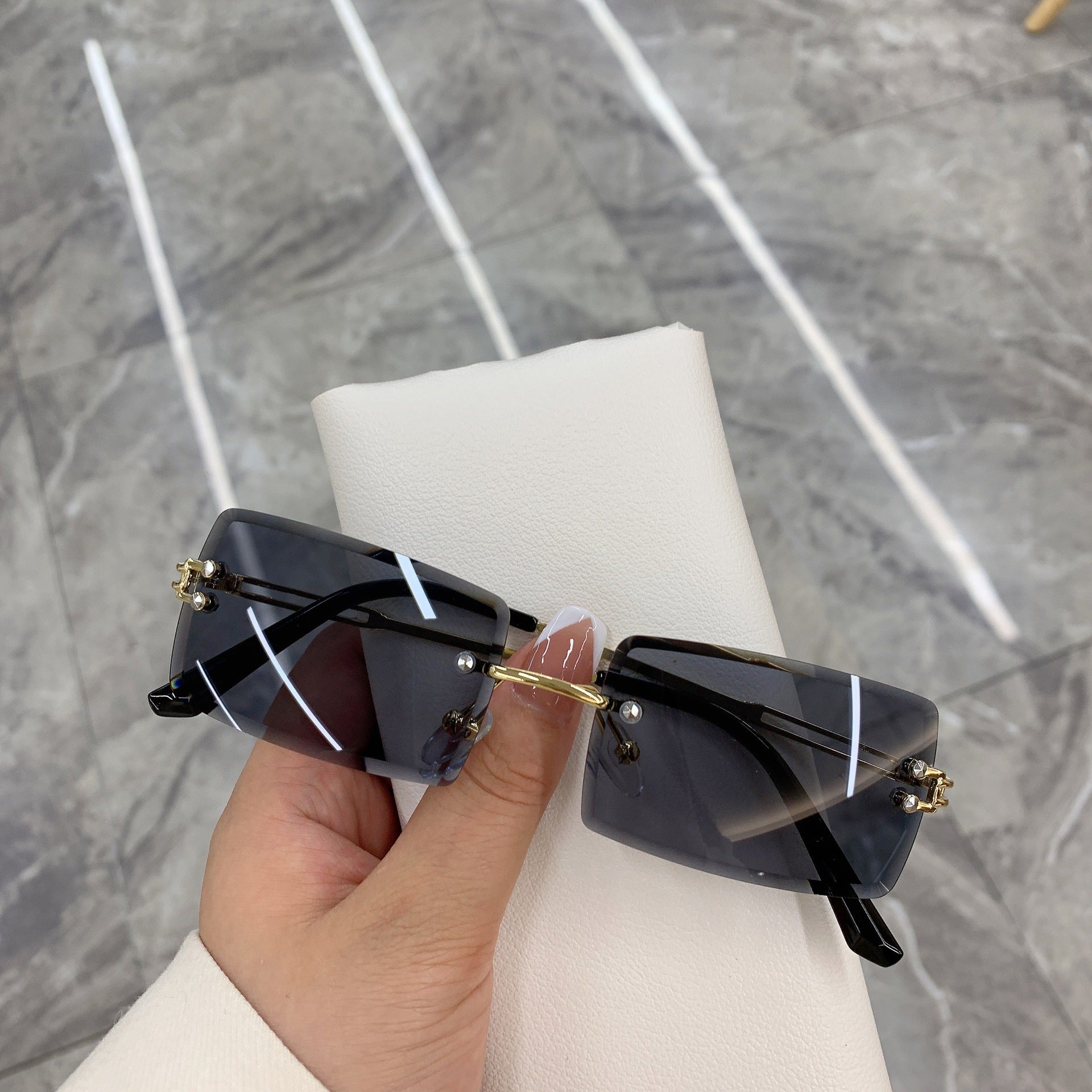 Women's Rimless Transparent Fashion Light Sunglasses