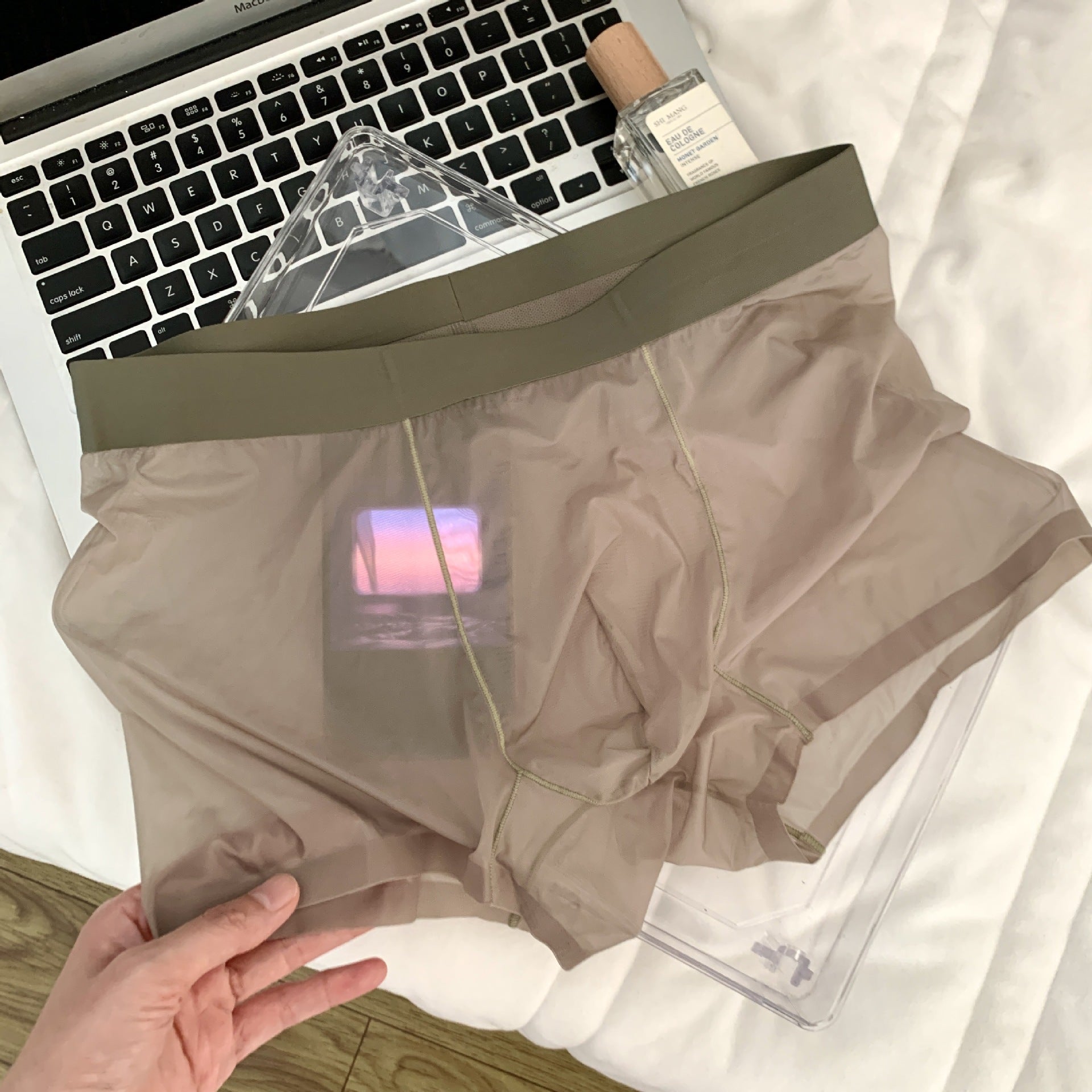 20D Ice Silk Nude Feel Seamless Ultra-thin Transparent Men's Underwear Boxers