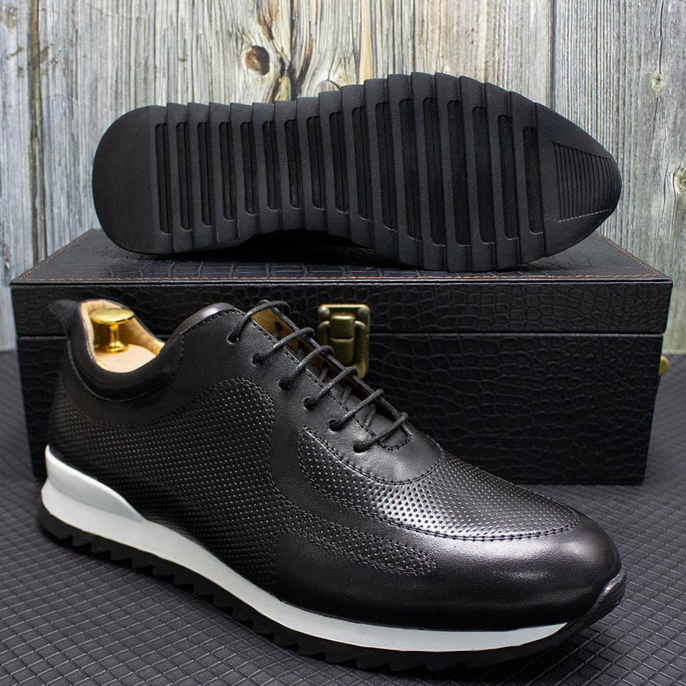 Embossed Thick Sole Brushed Casual Shoes Fashion Breathable Four Seasons Cowhide
