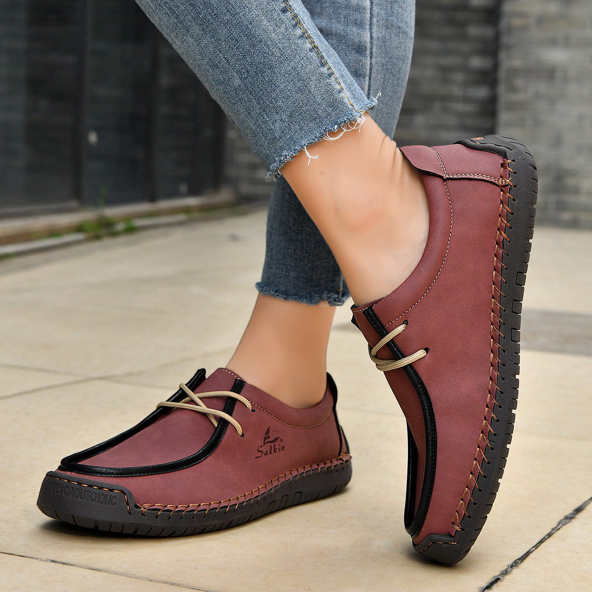 Versatile Casual Soft-soled Lace-up Shoes