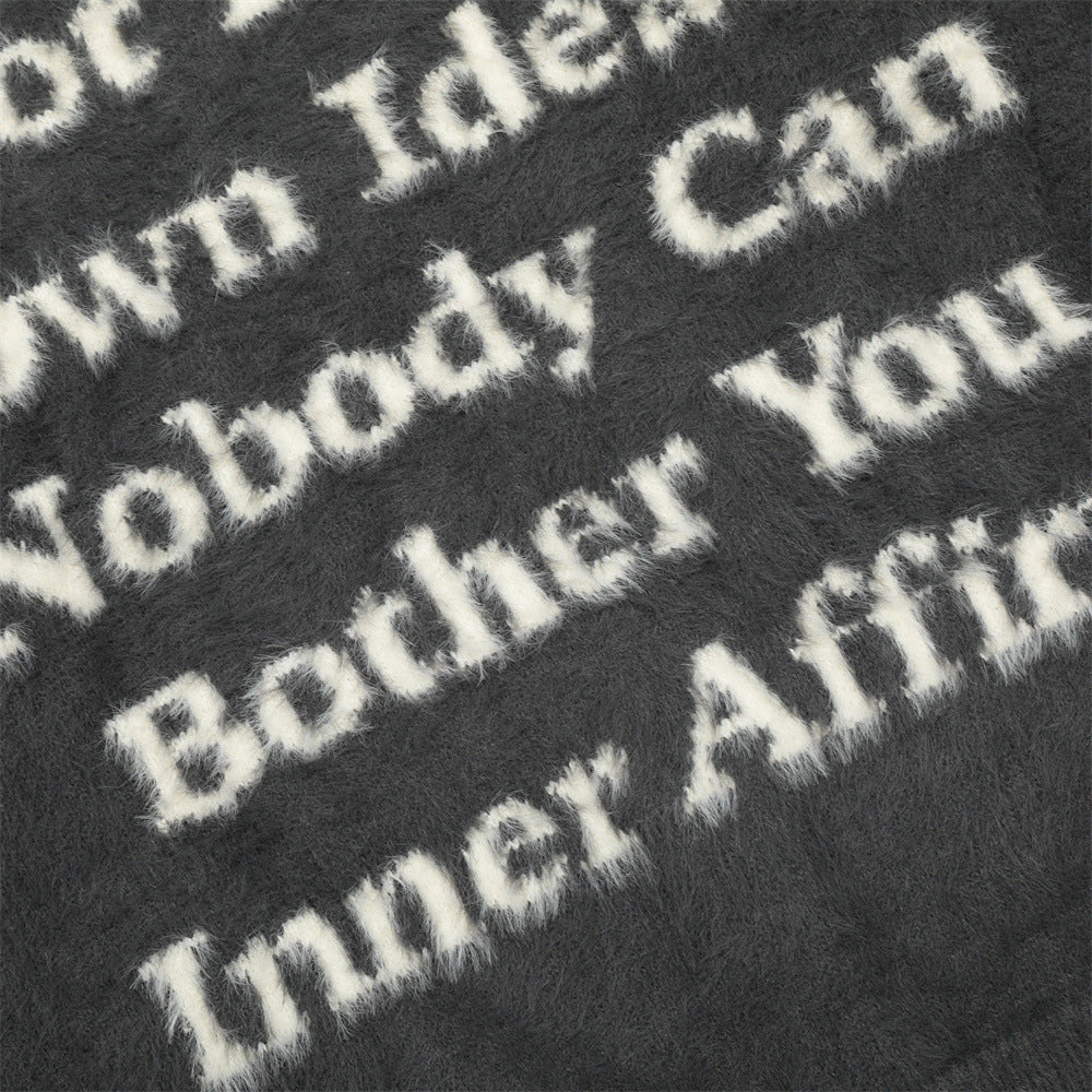 English Letter Crew Neck Velvet Padded Sweater