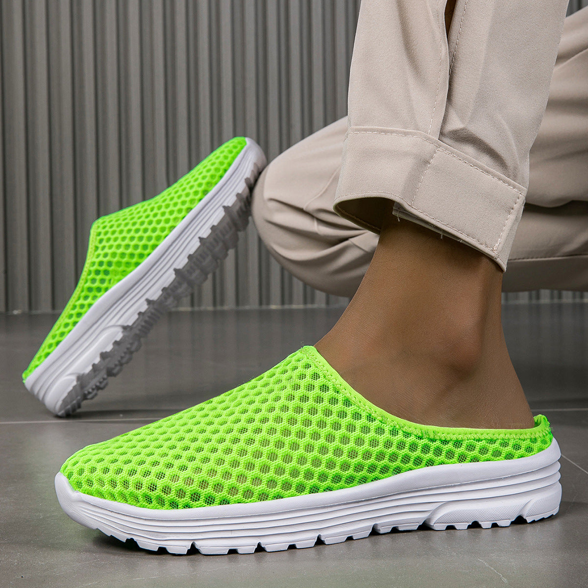 Mesh Outdoor Walking Sandals With A Head Cover