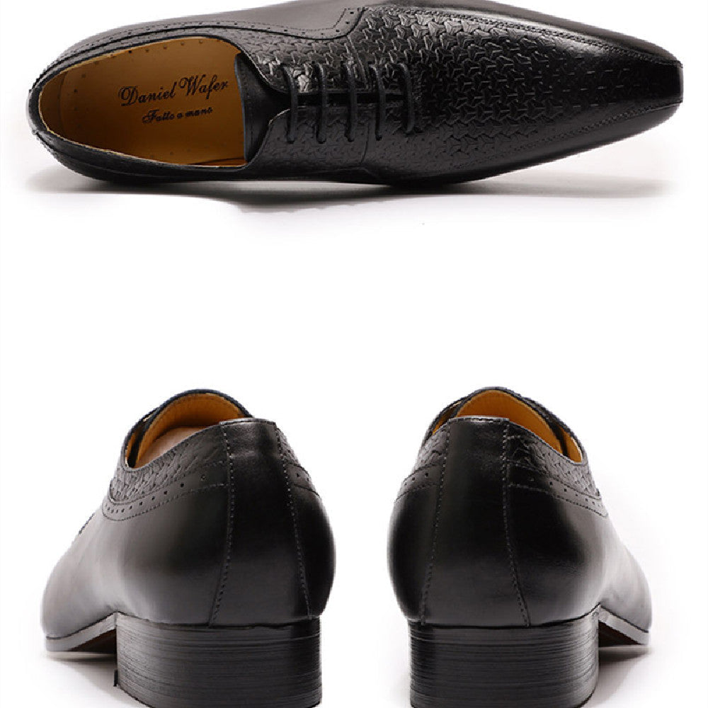 Men's Carved Business Casual Leather Shoes Pointed Lace