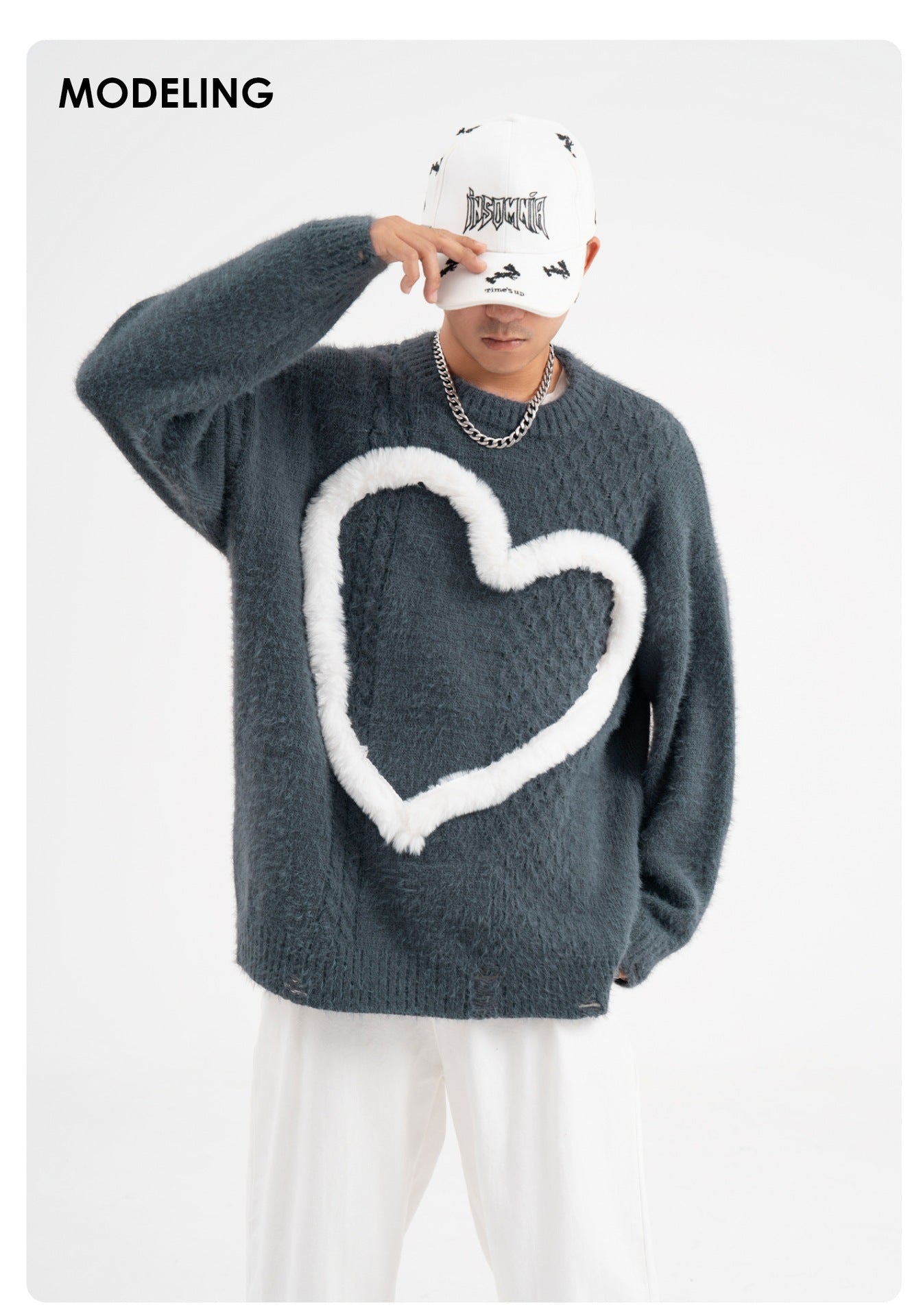 Simple Contrast Color Three-dimensional Velvet Love Sweater