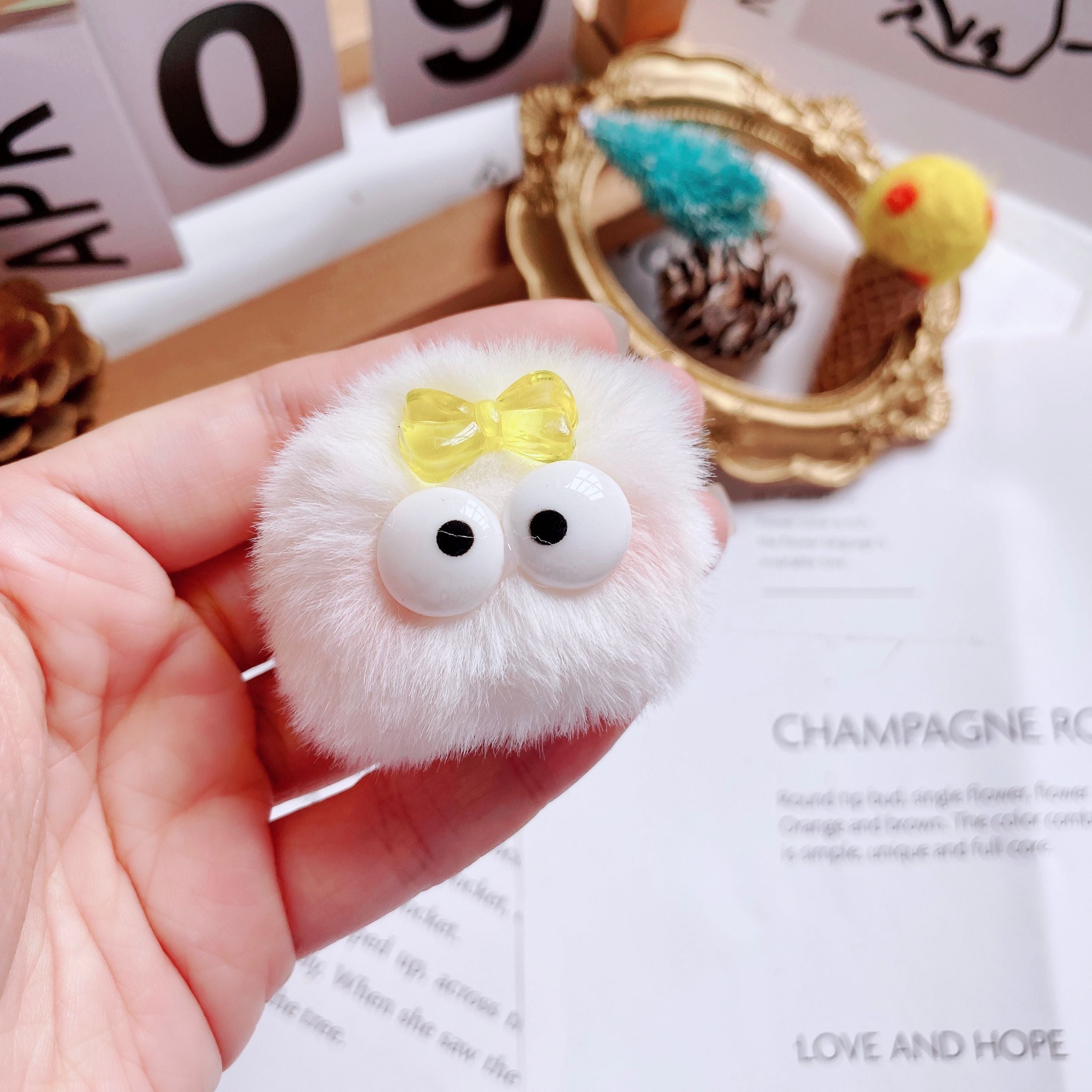 Shoe Buckle Sunglasses Color Wool Ball