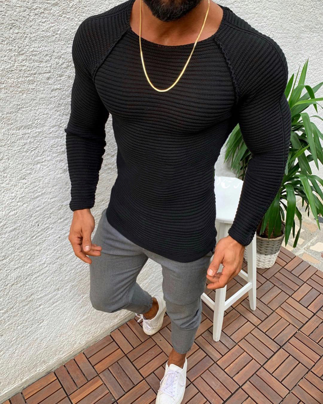 Slim-fit Round Neck Knit Pullover Sweater Men